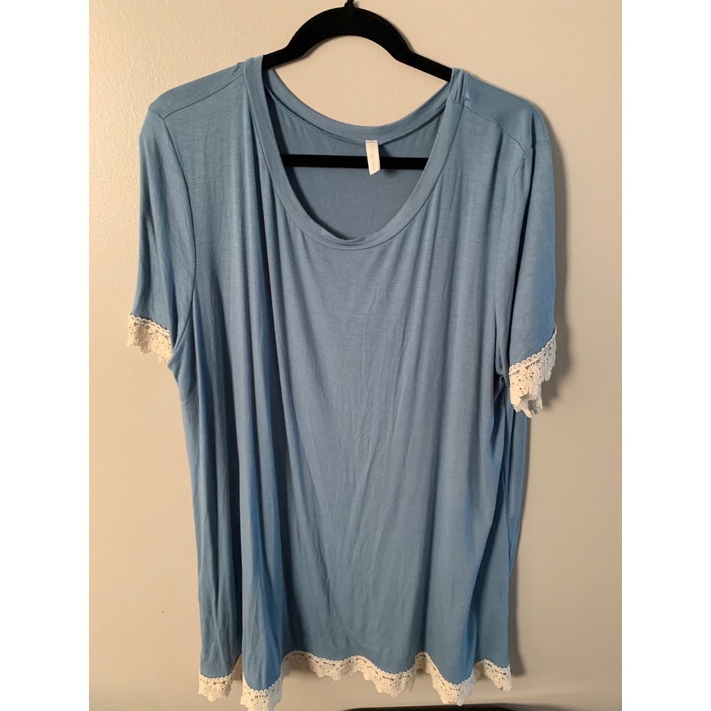 New without tags! Blue Top from Pinkblush 3X